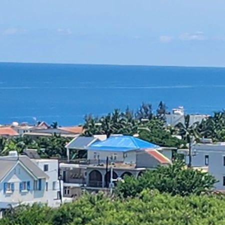 Seaview Luxury Appartment Flic en Flac Bagian luar foto